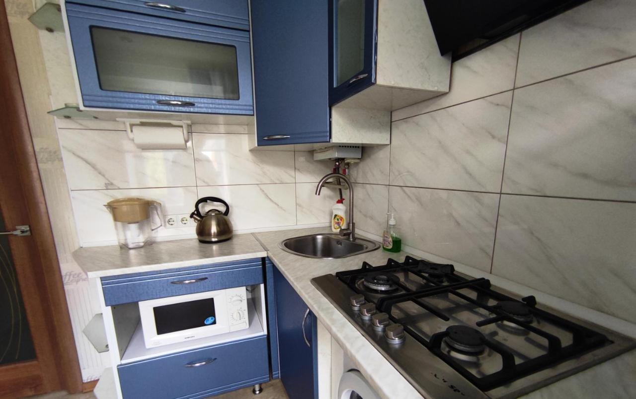 Двухкомнатные Апартаменты Центр Mystetsʹka 3 Kr Apartments Krivói Rog Exterior foto